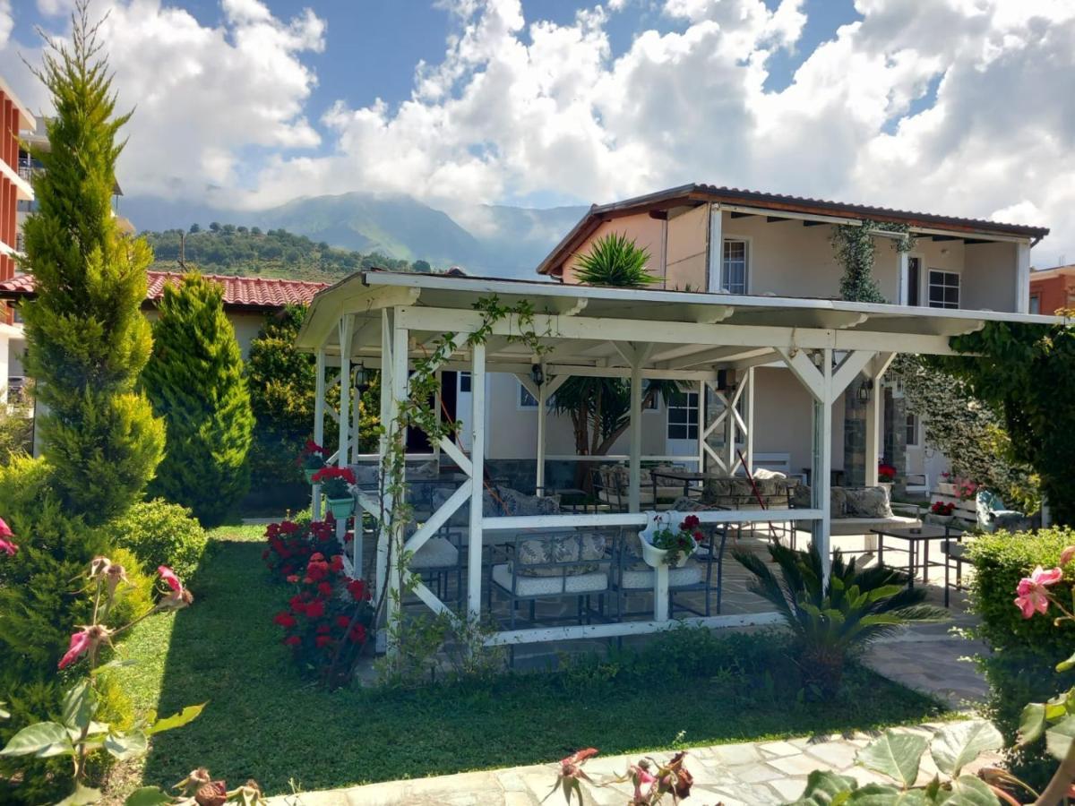 Nili Hotel Vlore Exterior photo