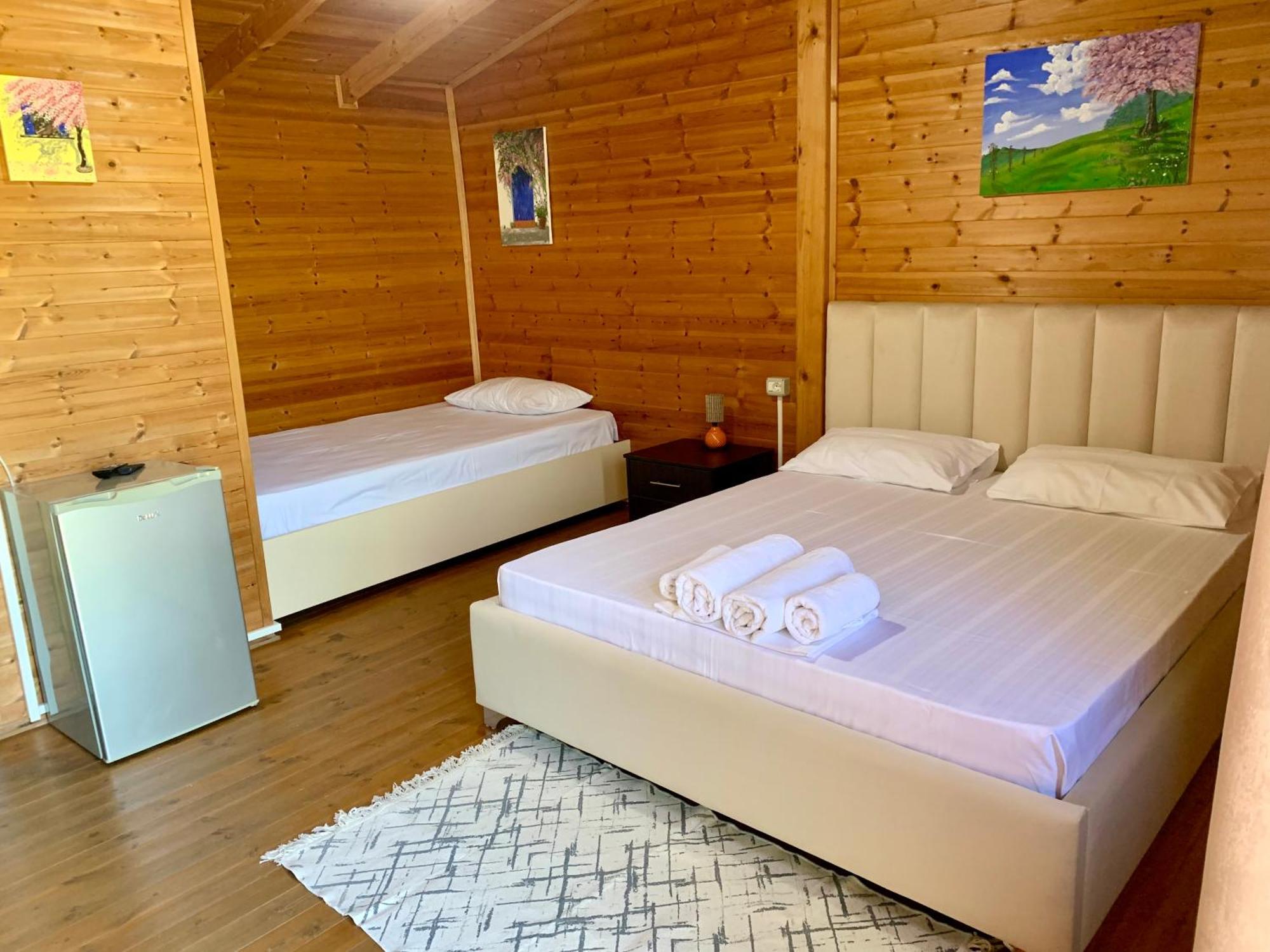 Nili Hotel Vlore Exterior photo